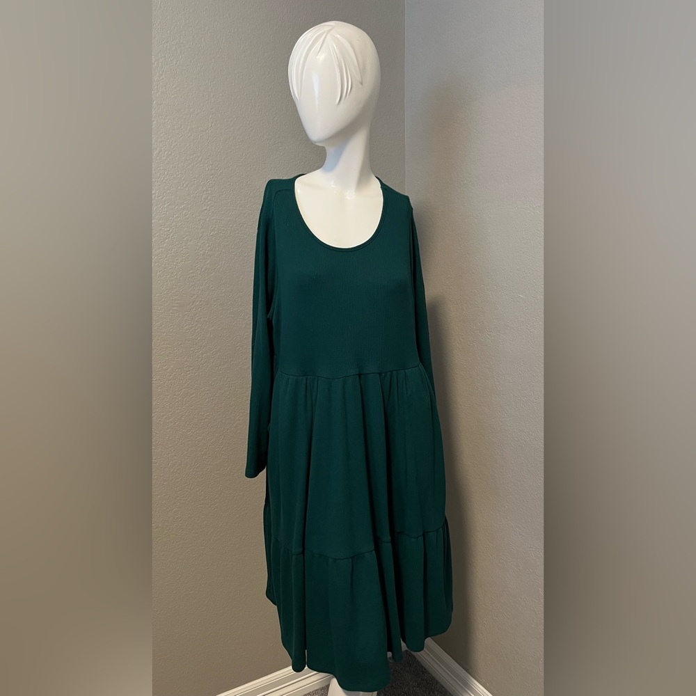 TORRID Plus Women’s Green Ribbed Knit Tiered SkaterJersey Midi Dress Size 2 - Picture 3 of 14